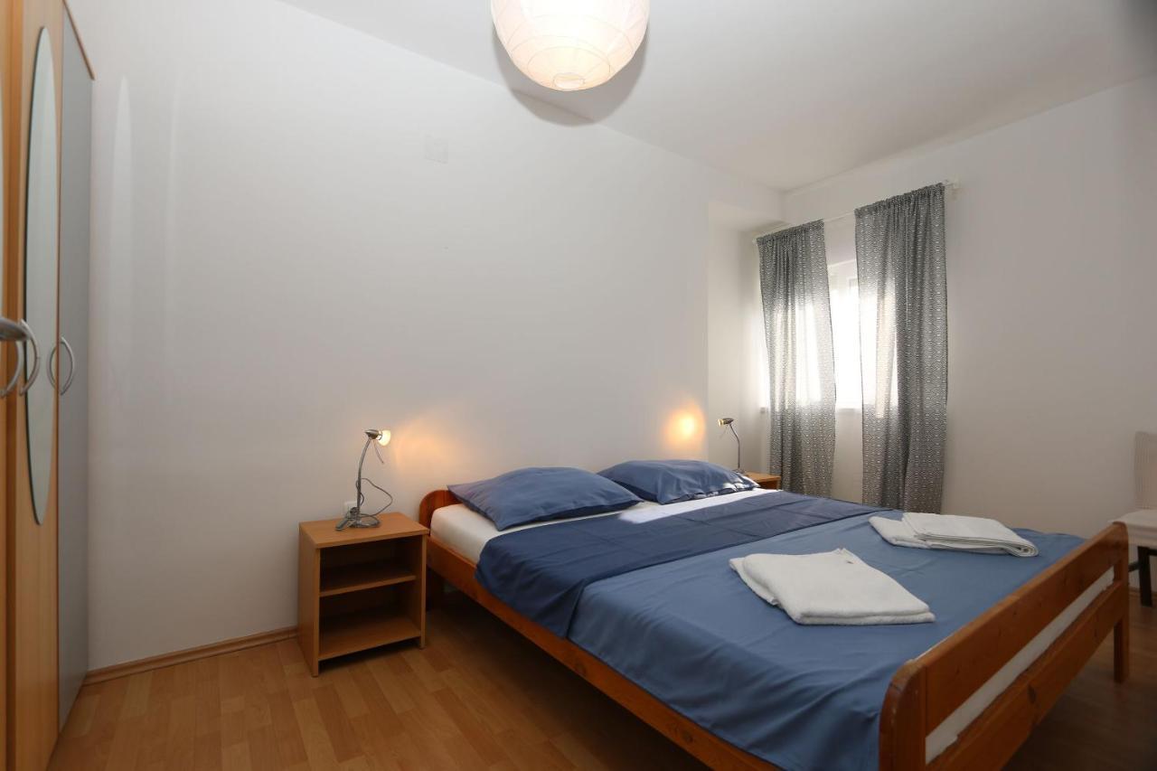 Apartments Nadenic Šilo Eksteriør bilde